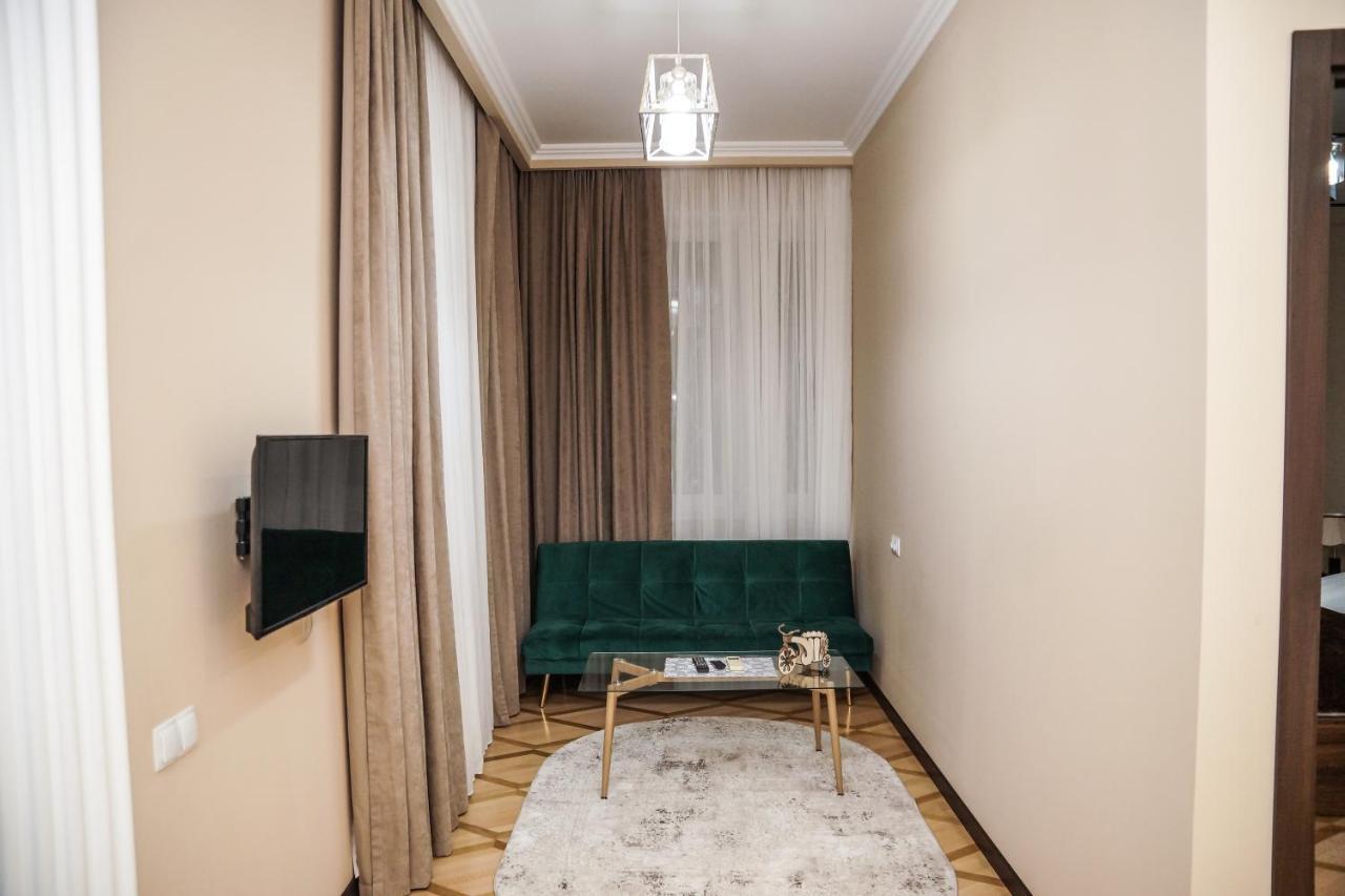 Nice Apartments Tbilisi דירה טביליסי